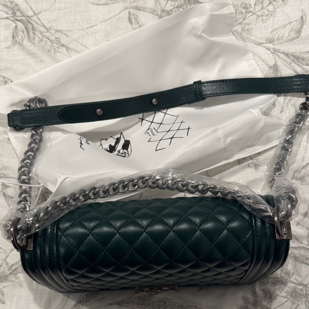 Chanel style Dark Green boy bag - Picture 5 of 9